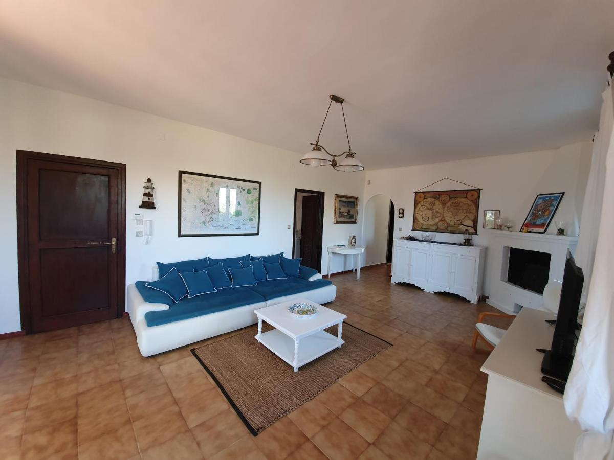 Villa Mariella คารินิ ภายนอก รูปภาพ